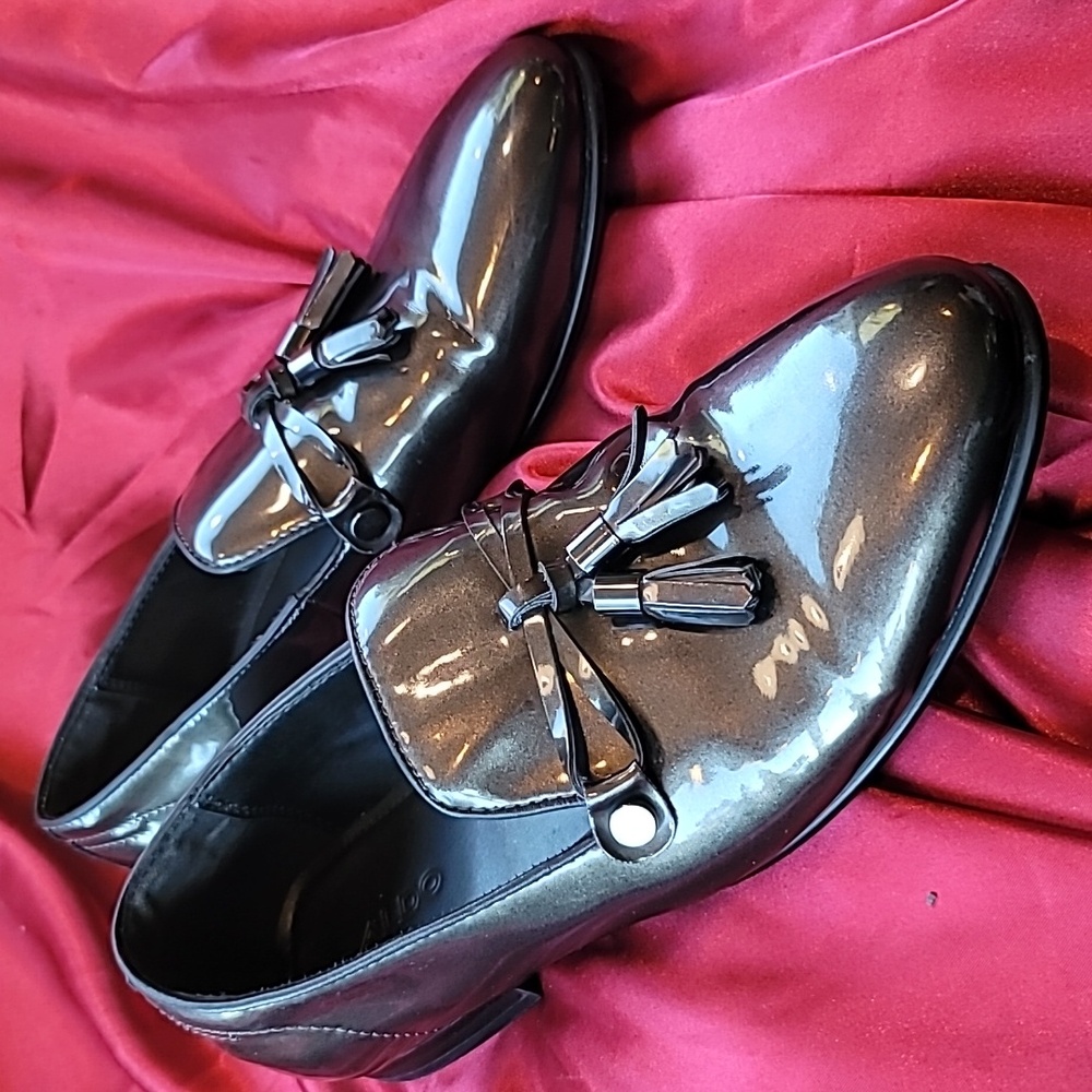 ALDO McCrery sz7 Metallic Patent Leather Tassel Smoking Loafer Dress Gun…